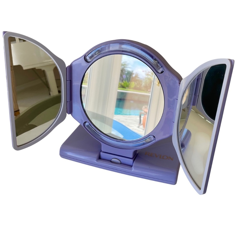 Revlon lighted travel makeup mirror - Picture 2 of 6